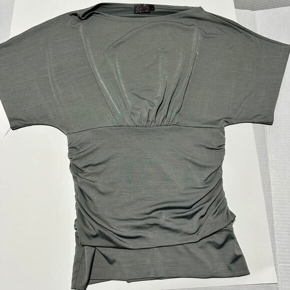 Unbranded Women's Green and Grey Crop-top - Picture 1 of 6